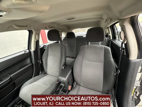 Used 2011 Dodge Caliber Mainstreet image 16