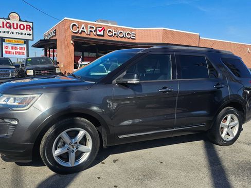 Used 2018 Ford Explorer XLT w/ Equipment Group 201A image 1