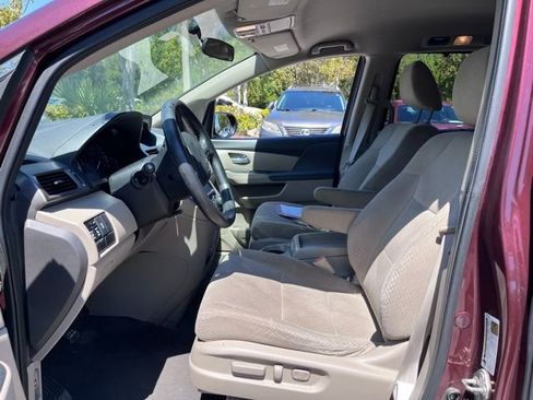 Used 2016 Honda Odyssey EX image 6