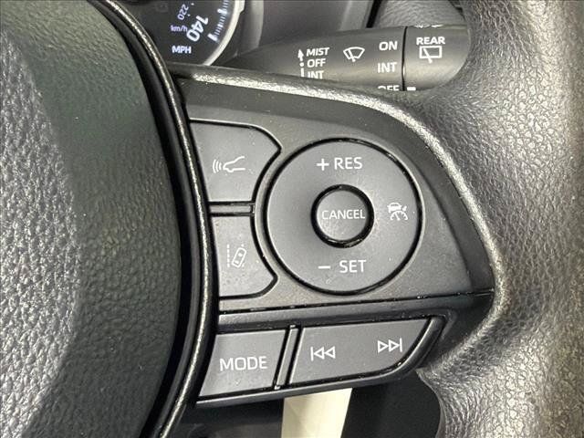 Used 2022 Toyota RAV4 LE FWD image 25