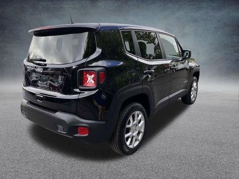 Used 2023 Jeep Renegade Latitude AWD/4WD image 25