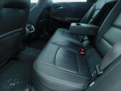 Used 2019 Chevrolet Malibu LT w/ Leather Package image 15
