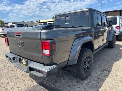 Used 2022 Jeep Gladiator Sport AWD/4WD image 5