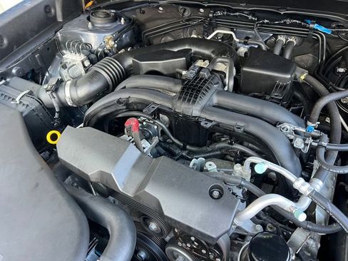 Used 2017 Subaru Forester 2.5i Limited image 37