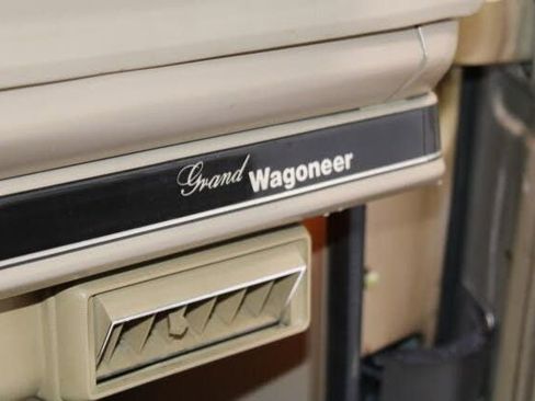 Used 1989 Jeep Grand Wagoneer image 50