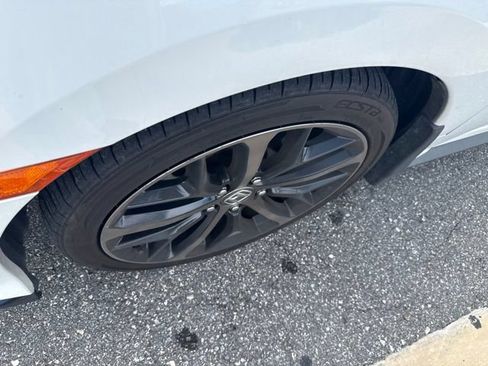 Used 2021 Honda Civic Sport image 4