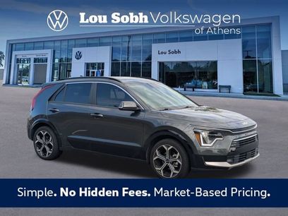 Used 2023 Kia Niro EX Touring