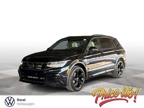 Certified 2024 Volkswagen Tiguan SE R-Line FWD image 1