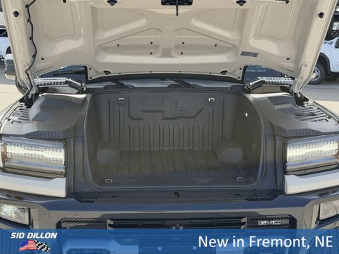New 2026 GMC Hummer EV SUV AWD/4WD image 3