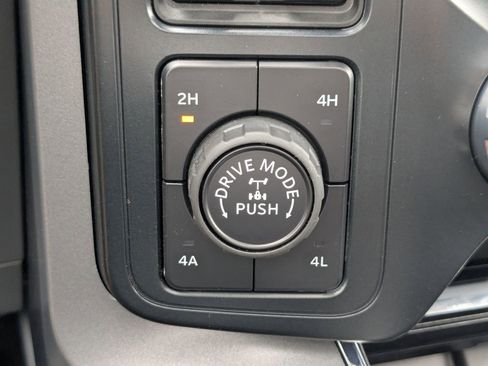 New 2025 Ford F150 Lariat w/ Equipment Group 502A High image 38