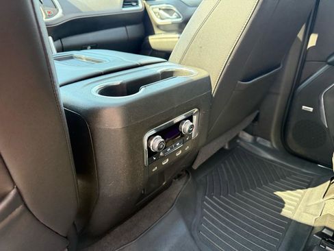 Used 2021 GMC Yukon SLT w/ SLT Luxury Plus Package AWD/4WD image 19