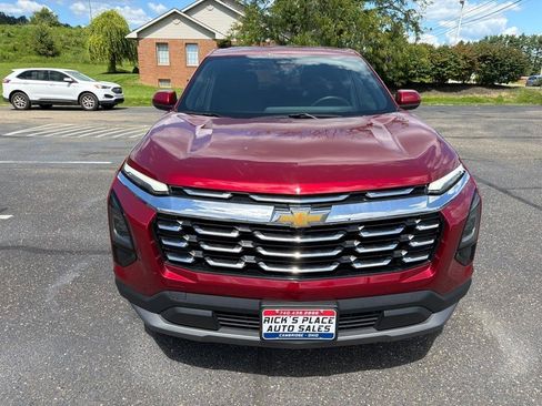 Used 2025 Chevrolet Equinox LT AWD/4WD image 8