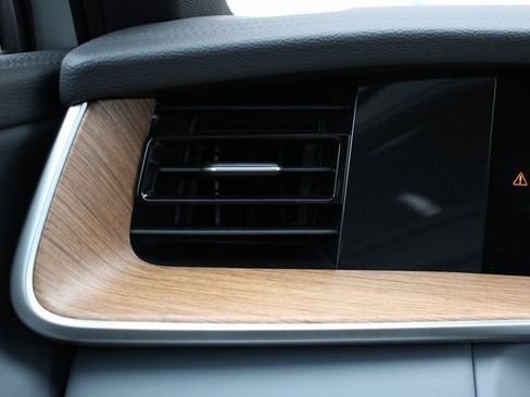 New 2026 Volkswagen Tiguan SEL R-Line image 10