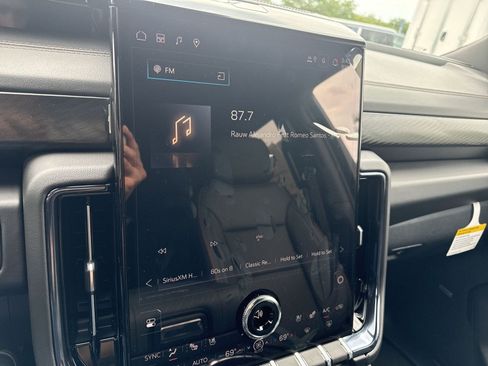 New 2026 GMC Yukon XL AT4 w/ AT4 Premium Plus Package AWD/4WD image 15