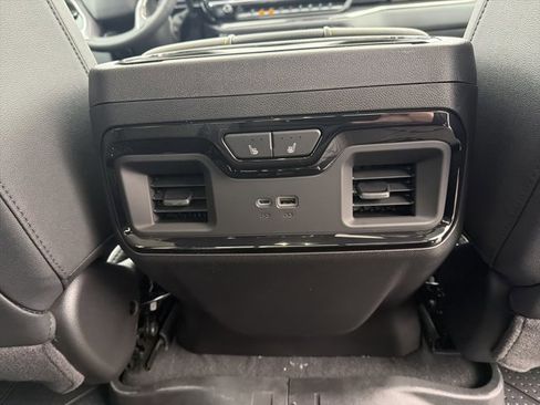 New 2026 Chevrolet Silverado 2500 ZR2 image 31