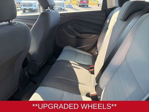 Used 2019 Ford Escape S image 18