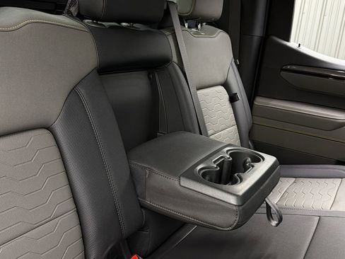 Used 2025 Chevrolet Silverado 1500 ZR2 w/ Technology Package image 41