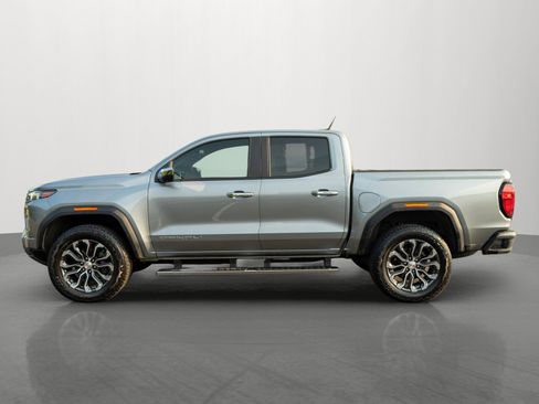 Used 2025 GMC Canyon Denali AWD/4WD image 4