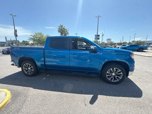 Used 2022 Chevrolet Silverado 1500 LT w/ Protection Package AWD/4WD image 4