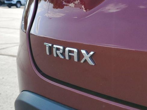 Used 2024 Chevrolet Trax LS w/ LS Convenience Package FWD image 29