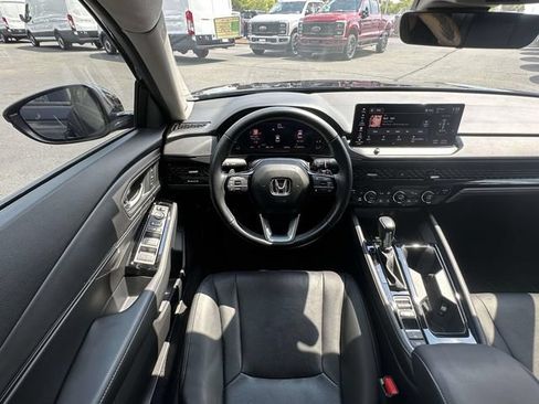 Used 2024 Honda Accord Touring image 7