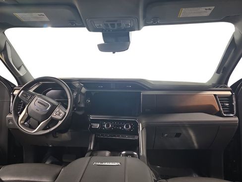 Used 2024 GMC Sierra 3500 Denali w/ Denali Reserve Package image 9