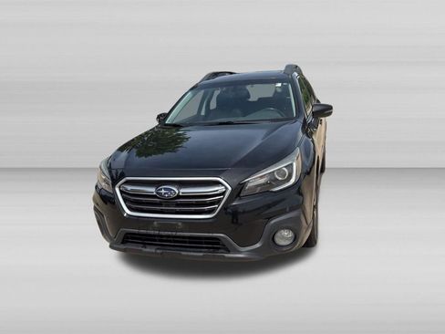 Used 2019 Subaru Outback 2.5i Limited AWD/4WD image 9