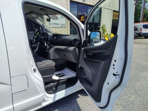 Used 2017 Nissan NV200 S w/ Cruise Control Package FWD image 20