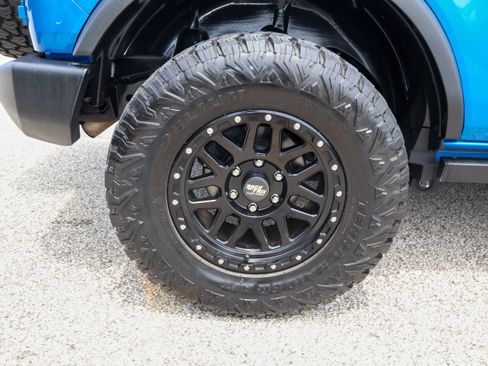 Used 2022 Ford Bronco 2-Door AWD/4WD image 29