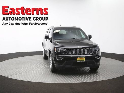 Used 2018 Jeep Grand Cherokee Laredo RWD image 52