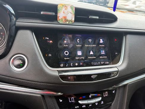 Used 2021 Cadillac XT6 Luxury FWD image 5