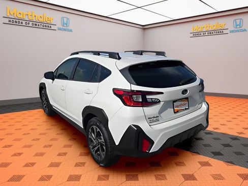 Used 2025 Subaru Crosstrek 2.0i Premium AWD/4WD image 3