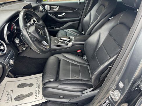 Used 2018 Mercedes-Benz GLC 300 4MATIC image 5