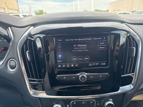 Used 2023 Chevrolet Traverse LT w/ LPO, Floor Liner Package FWD image 13