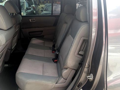 Used 2010 Honda Pilot EX image 10