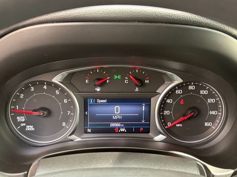 Used 2024 GMC Terrain SLE FWD image 39