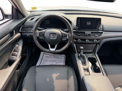 Used 2018 Honda Accord LX image 11