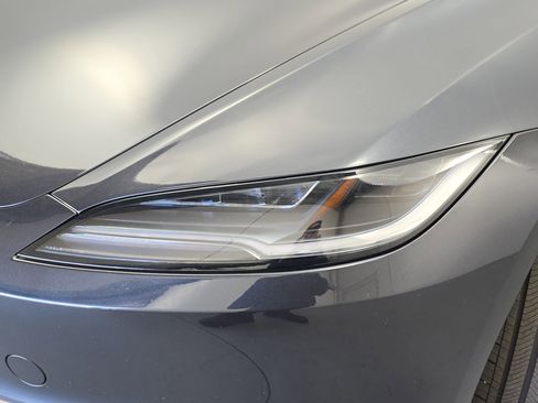 Used 2024 Tesla Model 3 Standard Range image 30