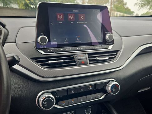 Certified 2025 Nissan Altima 2.5 SR FWD image 19