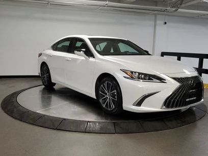 Used 2025 Lexus ES 350 w/ Premium Package