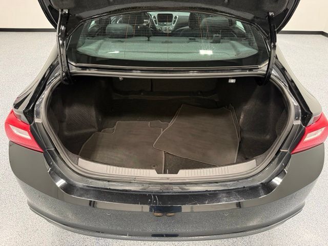 Used 2025 Chevrolet Malibu LT FWD image 32
