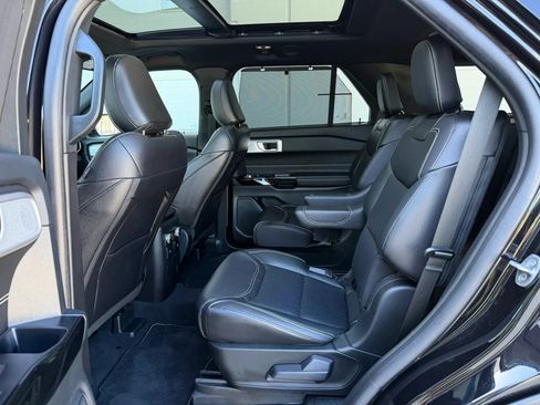 Used 2023 Ford Explorer ST w/ Equipment Group 401A AWD/4WD image 12