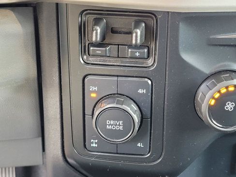 Used 2024 Ford F250 XL w/ STX Appearance Package AWD/4WD image 14