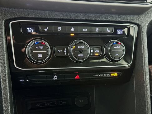 Used 2020 Volkswagen Atlas Cross Sport SEL Premium image 16