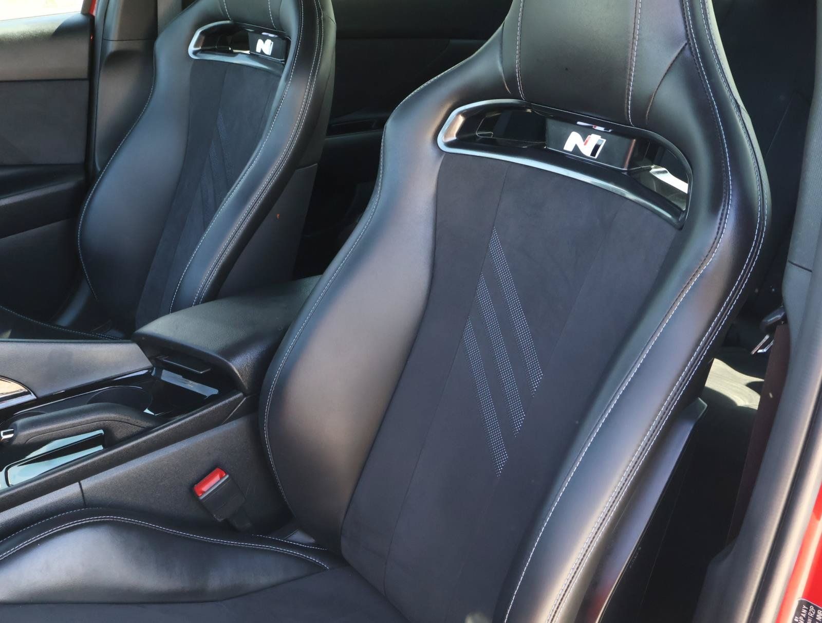 Used 2025 Hyundai Elantra N FWD image 13