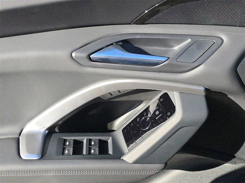 New 2025 Audi Q5 Premium image 19