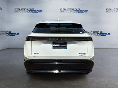 Used 2024 Nissan Ariya AWD image 6