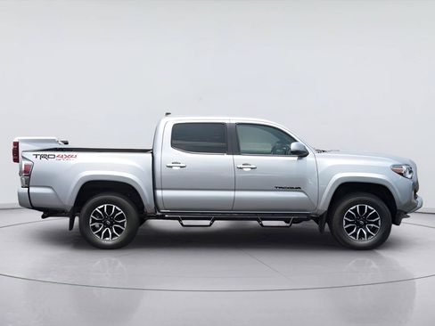 Used 2023 Toyota Tacoma TRD Sport AWD/4WD image 5