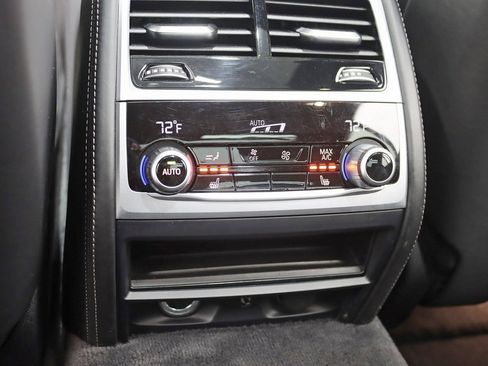Used 2019 BMW 750i xDrive w/ M Sport Package image 29