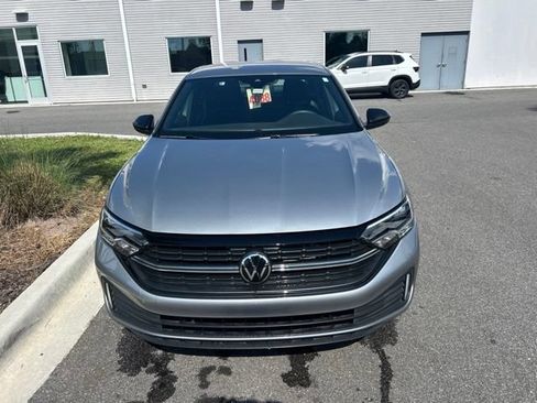Used 2023 Volkswagen Jetta Sport FWD image 2
